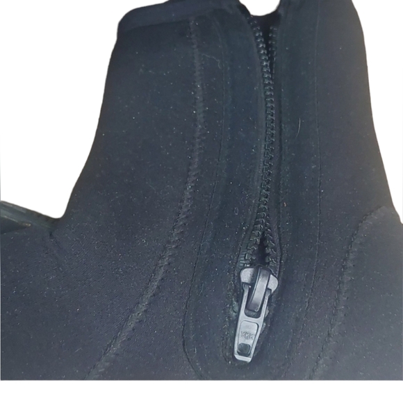 O.U.S. Divers Shoes - Picture 4 of 6